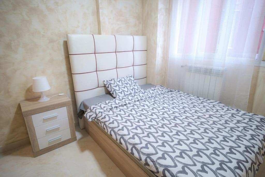 Piso Acogedor En Madrid Centro Apartman Kültér fotó